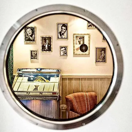 Hotel Bernstein 